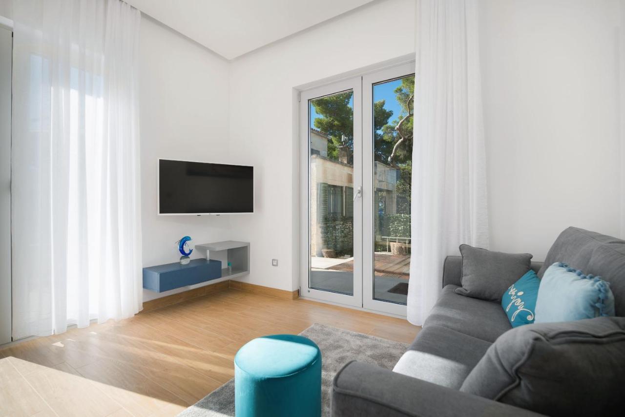 Beach Residences Caroline Hvar Town Exterior photo